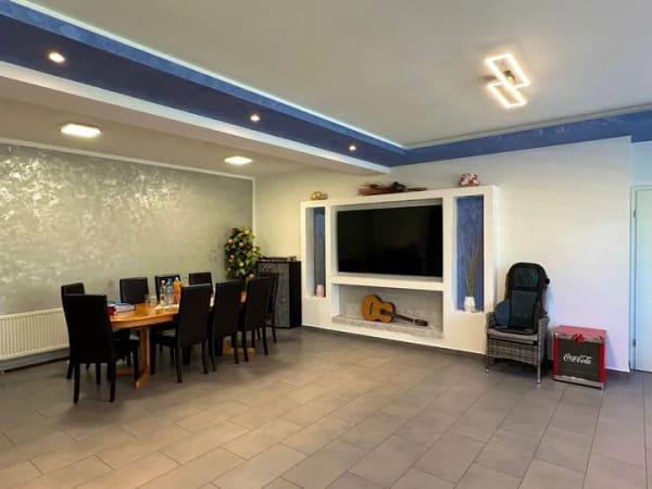 Immobilie in Gößweinstein - Großzügiges Ein- oder Mehrfamilienhaus in idyllischer und absolut ruhiger Lage - Bild 2