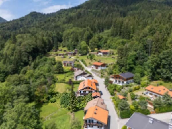 Immobilie in Kreuth - Flexibles Raumwunder: Großzügiges Wohnungs-Ensemble mit Gärten, Stellplätzen und Sauna - Bild 4