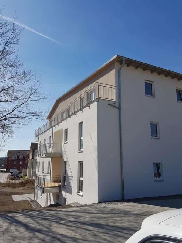 Immobilie in Wernberg-Köblitz - Exklusive Penthousewohnung mit umlaufendem Balkon und 4 Stellplätzen in Wernberg-Köblitz  - Bild 1