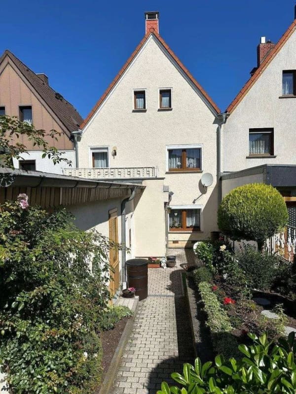 Immobilie in Pößneck - Massives Einfamilienreihenhaus - Bild 1