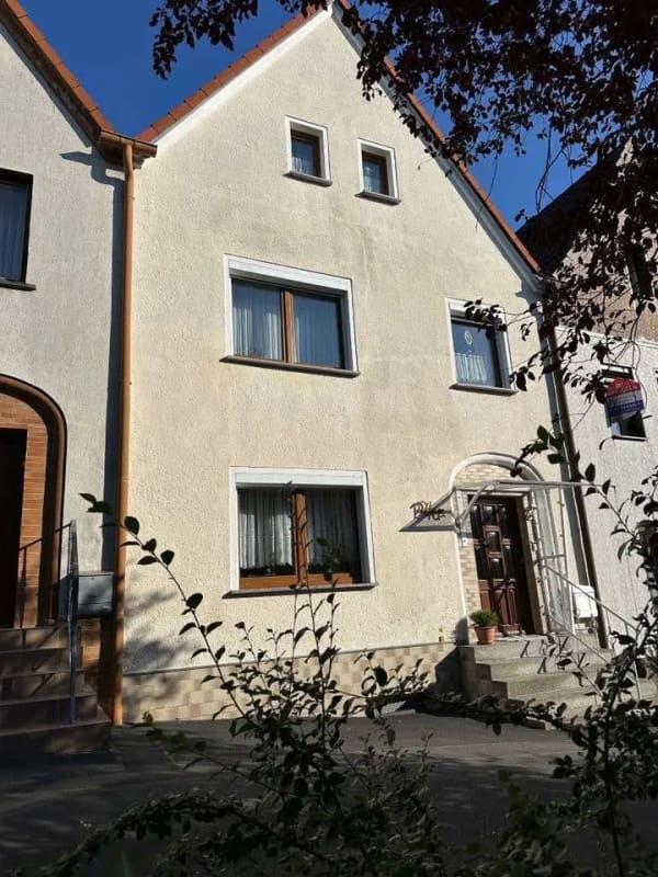 Immobilie in Pößneck - Massives Einfamilienreihenhaus - Bild 2