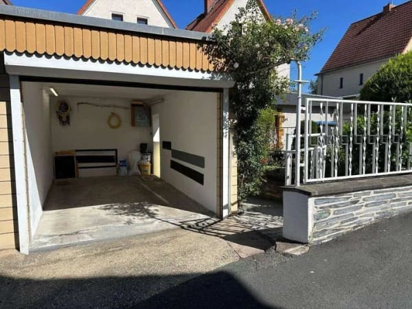 Immobilie in Pößneck - Massives Einfamilienreihenhaus - Bild 3