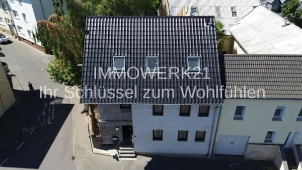 Immobilie in Euskirchen - stillvolles 3- Parteienhaus in zentraler Lage/großes Grundstück - Bild 1