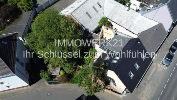 Immobilie in Euskirchen - stillvolles 3- Parteienhaus in zentraler Lage/großes Grundstück - Bild 3