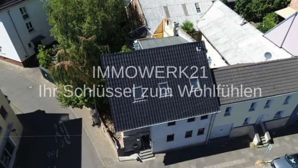Immobilie in Euskirchen - stillvolles 3- Parteienhaus in zentraler Lage/großes Grundstück - Bild 4