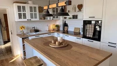 Immobilie in Winterspelt - LANDHAUSFLAIR MIT WEITBLICK & POTENZIAL - Bild 2