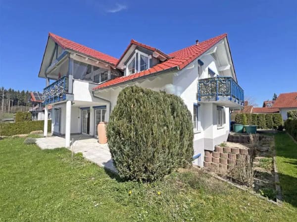 Immobilie in Überlingen - Idylle pur! Ein-/Zweifamilienhaus nur 20  Minuten von Überlingen und vom See - Bild 0