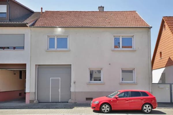 Immobilie in Hambrücken - Einfamilienhaus mit Scheune, großem Garten und Entwicklungspotenzial - Bild 1