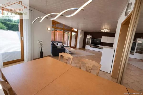 Immobilie in Breitscheid - Exklusives Einfamilienhaus in Breitscheid – Top-gepflegt, gehobene Ausstattung & großes Grundstück - Bild 4