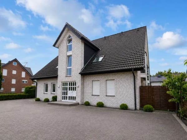 Immobilie in Herzebrock-Clarholz - 3 Zimmer Erdgeschosswohnung mit eigenem Garten in Herzebrock - Bild 0