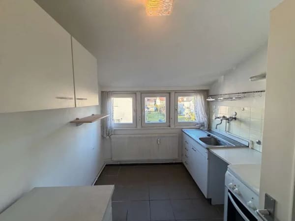 Immobilie in Schorndorf - Renovierer aufgepasst! Helle Dachgeschosswohnung in schöner Wohnlage in Schorndorf-Nord!  - Bild 4