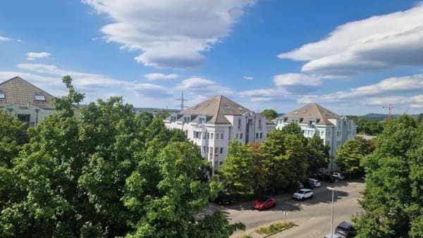 Immobilie in Göppingen - Mit Aufzug und Aussichtsbalkon! - Bild 1