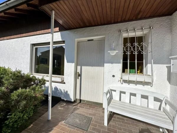 Immobilie in Kirchhundem - Charmantes Einfamilienhaus mit Einliegerwohnung in idyllischer Lage - Bild 0