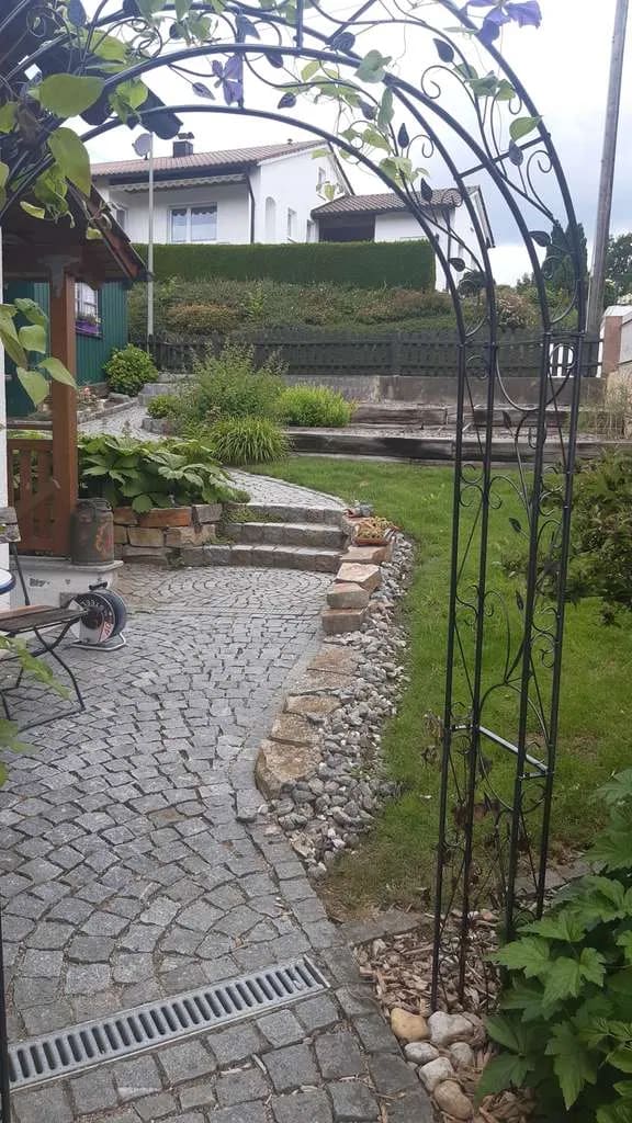 Immobilie in Aindling - Zweifamilienhaus (240 m²) mit zwei Einheiten, Garten und Garage – ruhig in  Gaulzhofen, Aindling - Bild 4