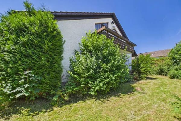 Immobilie in Biberbach - Wohnhaus mit besonderem Charme und viel Platz für die Familie - Bild 2