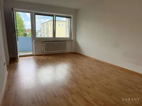 Immobilie in Germering - Helles Appartement mit Balkon und Blick ins Grüne - inkl. KFZ-Stellplatz - Bild 1