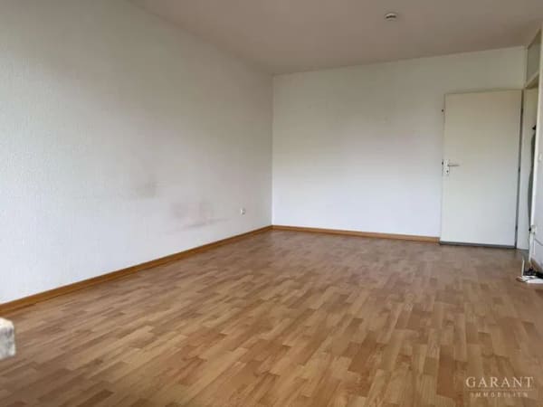 Immobilie in Germering - Helles Appartement mit Balkon und Blick ins Grüne - inkl. KFZ-Stellplatz - Bild 2