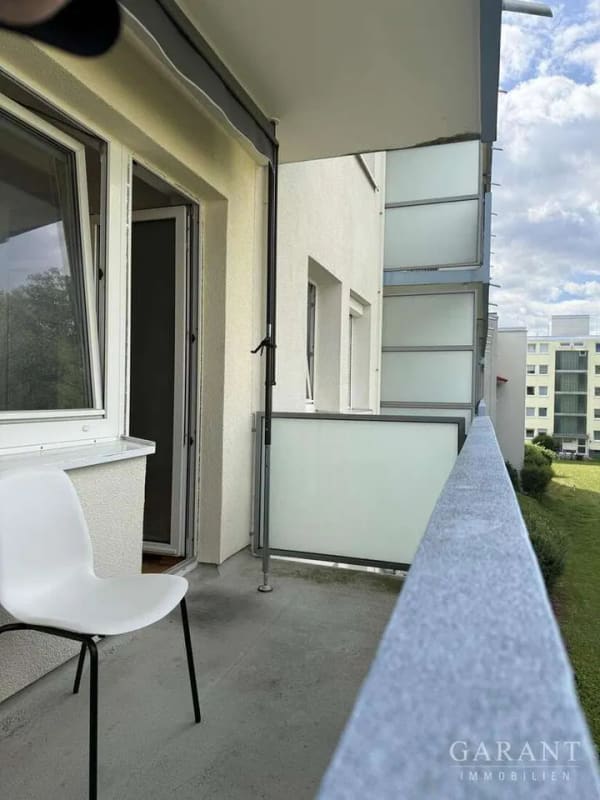 Immobilie in Germering - Helles Appartement mit Balkon und Blick ins Grüne - inkl. KFZ-Stellplatz - Bild 3