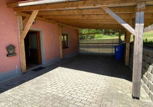 Immobilie in Pemfling - Alleinlage – Wohnhaus mit PV Anlage und landwirtschaftlichen Grund - Bild 1