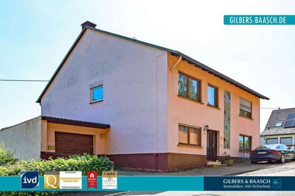Immobilie in Mannebach - Mannebach: Zweifamilienhaus zum Wohnen, Vermieten oder Kombinieren - Bild 0