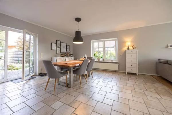Immobilie in Ellerhoop - Ein modernes Traumhaus mit Friesengiebel für die Familie - Bild 3