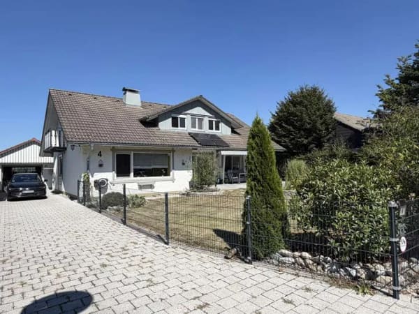 Immobilie in Langenargen - Gepflegtes, großzügiges, freistehendes Einfamilienhaus, in ruhiger Lage in Langenargen-Oberdorf!! - Bild 2