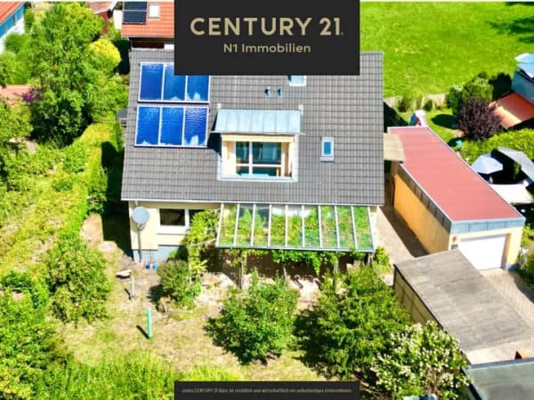 Immobilie in Hersbruck - Familienfreundliches Haus mit Garten und Wohnmobil-Carport - Bild 0