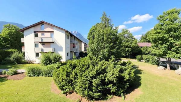 Immobilie in Garmisch-Partenkirchen - Freundliche 2-Zimmer-Wohnung mit viel Potential - Bild 0
