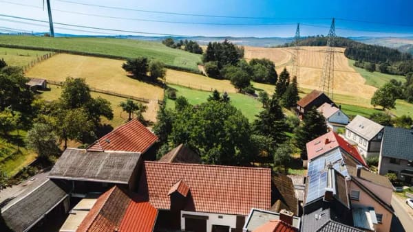 Immobilie in Leutenberg - Ein Hof. Tausend Möglichkeiten. 4.767 m² Freiheit für Familie, Tiere & neue Ideen. - Bild 2