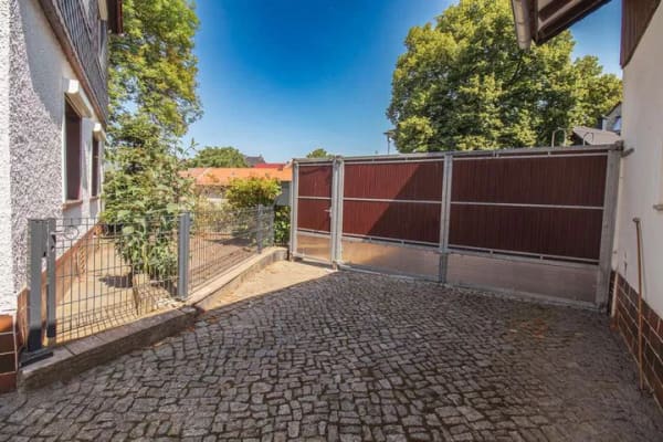 Immobilie in Leutenberg - Ein Hof. Tausend Möglichkeiten. 4.767 m² Freiheit für Familie, Tiere & neue Ideen. - Bild 4