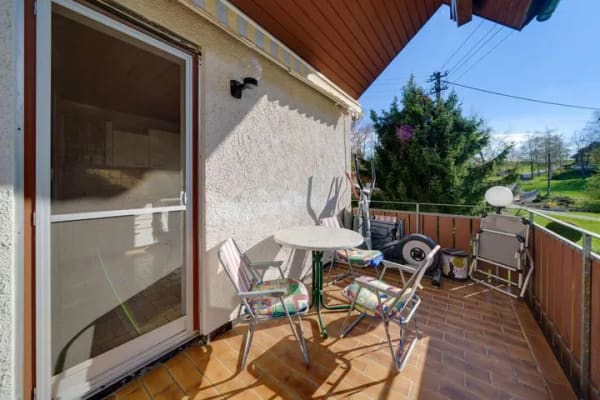 Immobilie in Heimenkirch - Viel Platz fürs Leben: 3,5-Zimmer-Wohnung mit Westbalkon, Kamin und Garage - Bild 2