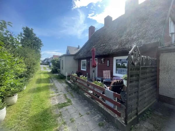 Immobilie in Zingst - Für Handwerker & Individualisten: Reetdachhaus mit ca. 146 m² Wohnfläche auf 1.113 m² - Bild 2