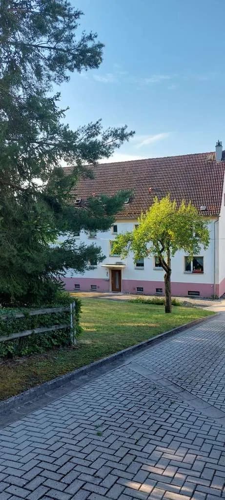 Immobilie in Heldburg - 4-Zimmer-Erdgeschosswohnung mit Garten & Carport am Fuße der Veste Heldburg - Bild 0