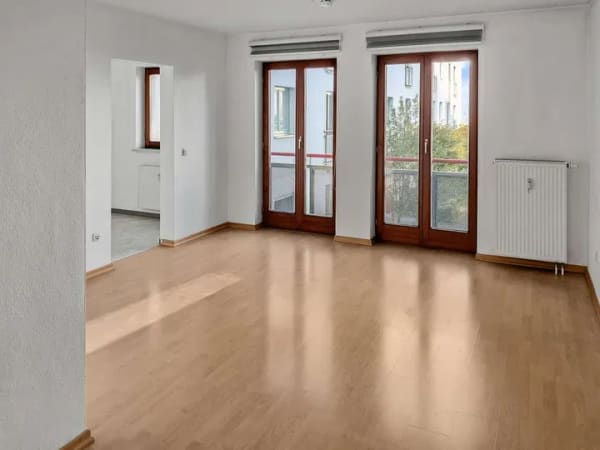 Immobilie in Freising - Helle, gut geschnittene 1-Zimmer-Wohnung mit TG-Stellplatz – Freising-Lerchenfeld - Bild 0