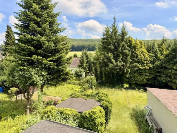 Immobilie in Dörentrup - Vielseitiges Zweifamilienhaus mit zwei Wohneinheiten und Doppelgarage in Dörentrup-Schwelentrup - Bild 2