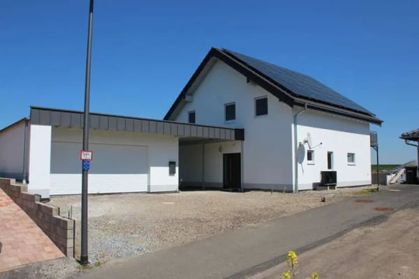 Immobilie in Dachsenhausen - Exklusives Ein- bis Zweifamilienhaus - Bild 0