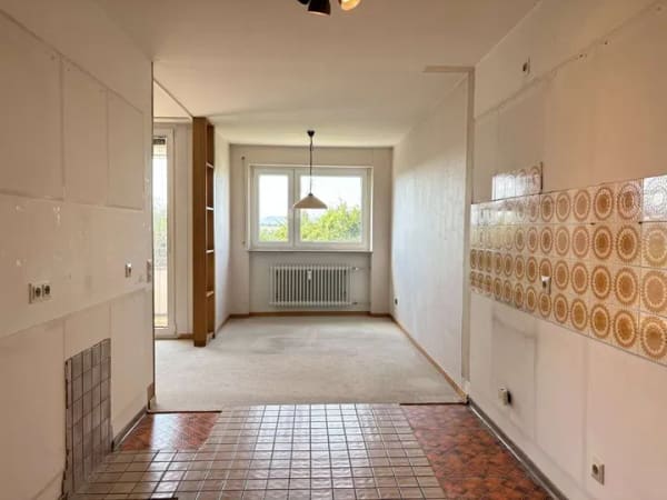 Immobilie in Plochingen - 3-Zimmer-Wohnung in Plochingen mit Weitsicht und Potenzial - Bild 1