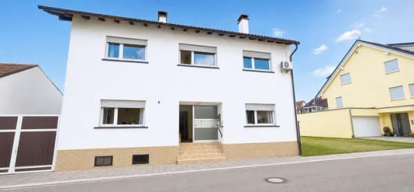 Immobilie in St. Leon-Rot - Großzügiges Zweigenerationenhaus mit PV-Anlage, Scheune & Werkstatt  - Bild 0