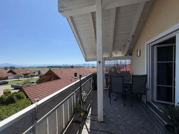 Immobilie in Haldenwang - SONNIGE 3 ZIMMER IM DACHGESCHOSS MIT BERGBLICK - Bild 3