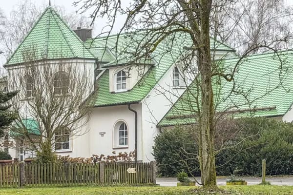 Immobilie in Großalmerode - !PROVISIONSFREI! Pittoreske Villa am See (331 m² / 8–9 Zimmer) in Großalmerode-Epterode bei Kassel: Baujahr 1995 ++ Einliegerwohnung, Balkone/Terrassen, Fußbodenheizung, Garage, 1.581 m² Grundstück ++ - Bild 0