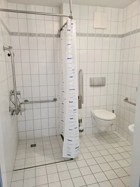 Immobilie in Neumark - 2-Raum-Wohnung - barrierefrei mit Lift + Fußbodenheizung - Bild 4