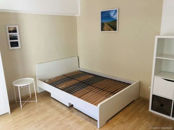 Immobilie in Deggendorf - Charmantes 1 - Zimmer-Apartment in zentraler Lage von Deggendorf - ideal für Studenten oder Singles - Bild 1