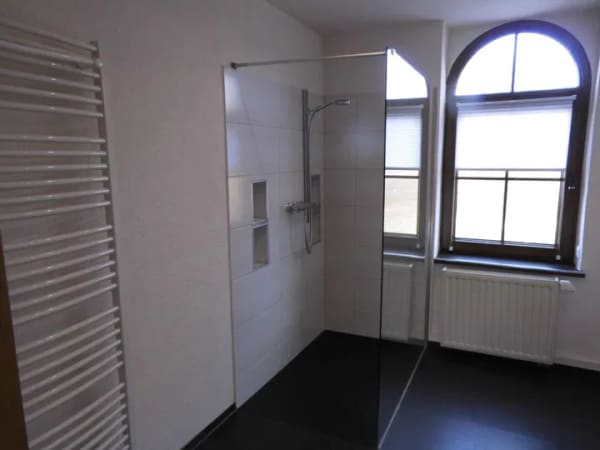 Immobilie in Treuen - Saniertes und schnell beziehbares 1-2-Familienhaus mit moderner Haustechnik und Nebengelass in ruhiger Stadtlage von Treuen zu verkaufen! - Bild 4