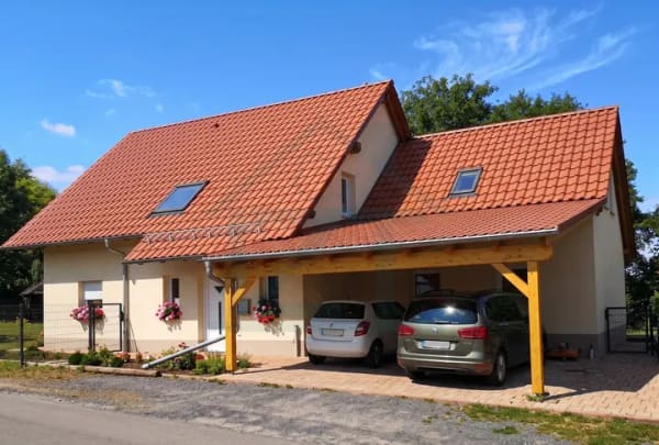 Immobilie in Waldeck - Massives Einfamilienhaus mit 249 m² Wohn-Nutzfläche inkl. 750 m² Grundstück in Waldeck bei Hermsdorf - Bild 1