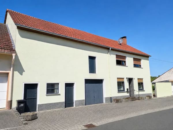 Immobilie in Dudeldorf - Nahe Bitburg: Charakterhaus mit Garage, Gewölbekellern, Sonnenterrasse und weiteres Nutzungspotenzial - Bild 1
