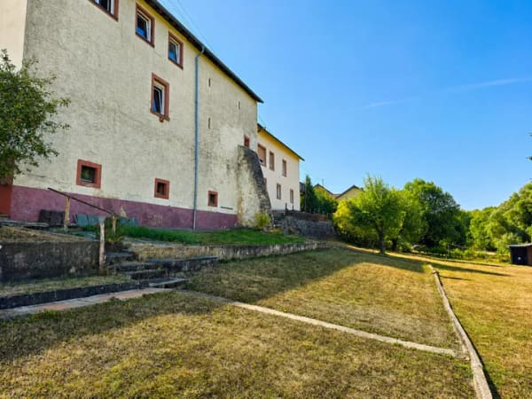 Immobilie in Dudeldorf - Nahe Bitburg: Charakterhaus mit Garage, Gewölbekellern, Sonnenterrasse und weiteres Nutzungspotenzial - Bild 3