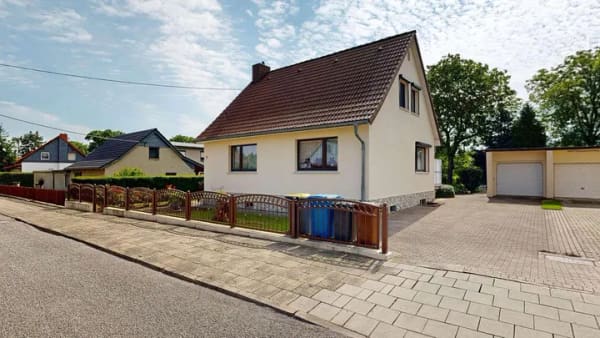 Immobilie in Börde-Hakel - Charmantes Einfamilienhaus in Börde-Hakel: Ideal für Familien - Bild 1