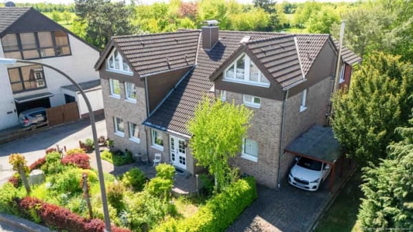 Immobilie in Niederviehbach - Großzügiges Einfamilienhaus mit Garten in Niederviehbach - Bild 1