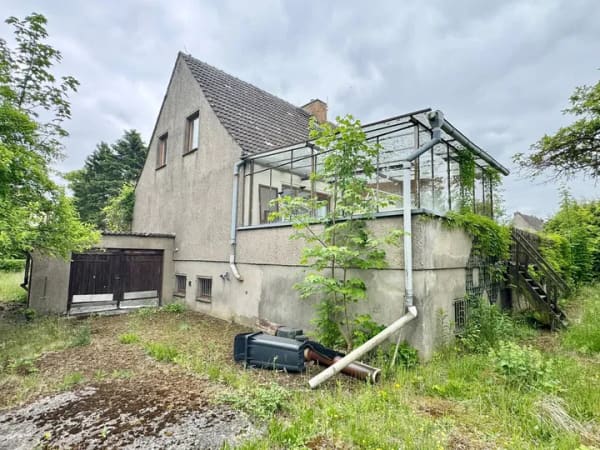 Immobilie in Altentreptow - HORN IMMOBILIEN ++ großes Haus 7 Zimmer, mit großem Grundstück in Altentreptow, sanierungsbedürftig - Bild 4