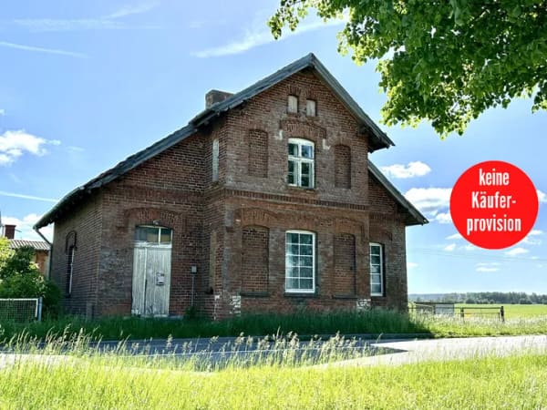 Immobilie in Arzberg - Dachgeschosswohnung in Arzberg Ideal für Tierliebhaber - Bild 0